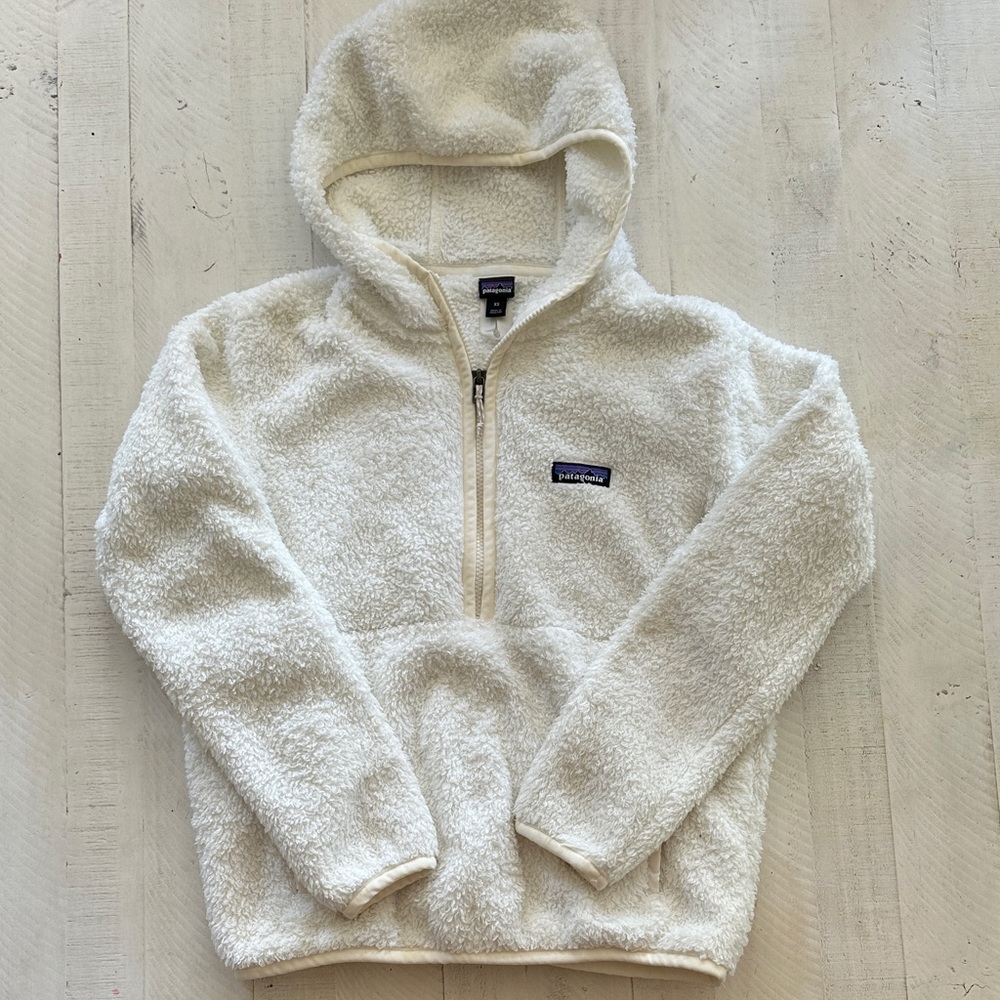 Patagonia Women’s White Fleece Jacket